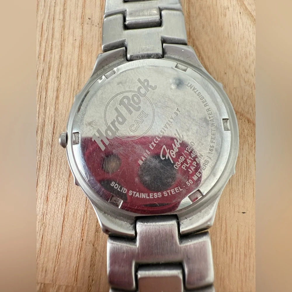 Fossil brand model